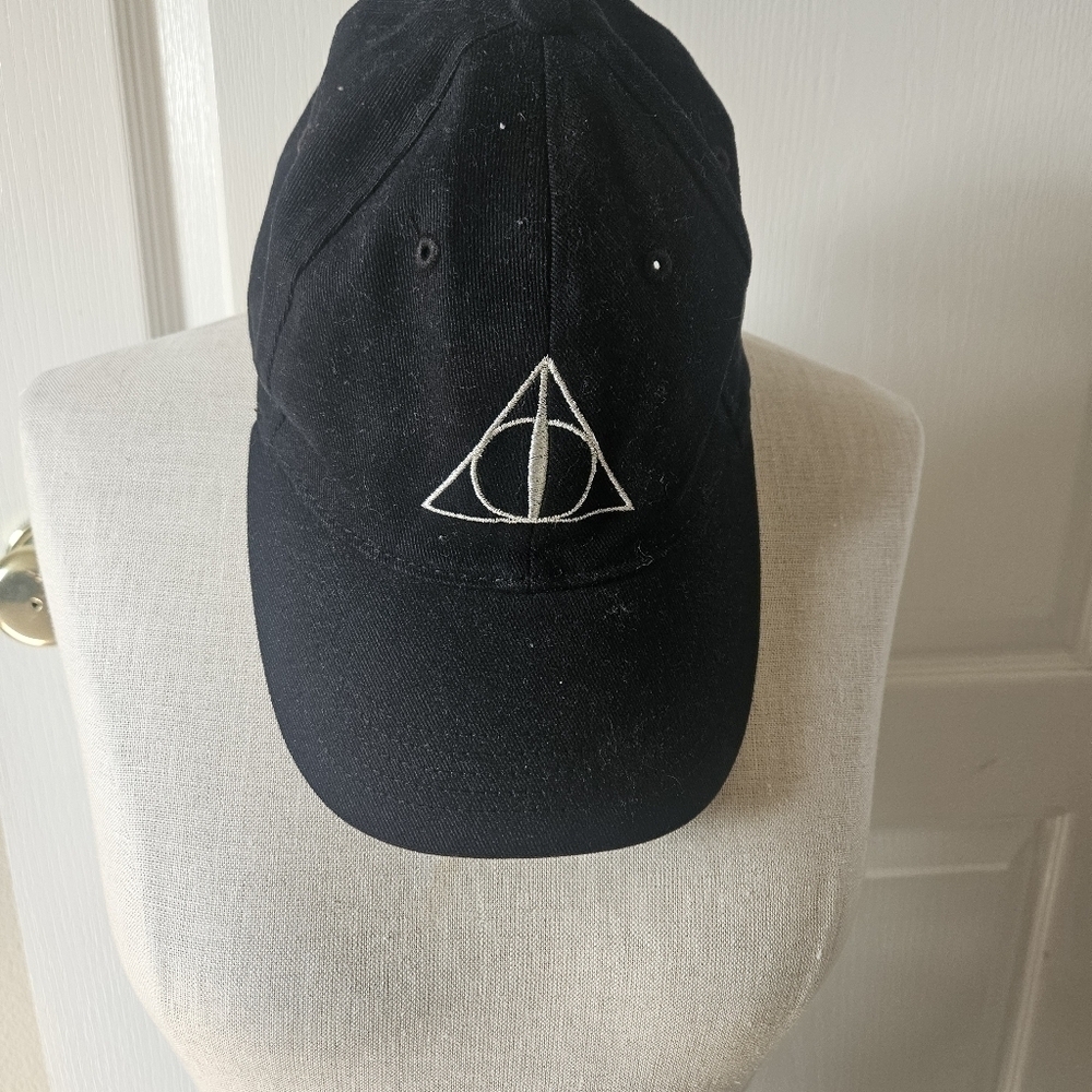Universals deathly hallow happy potter hat